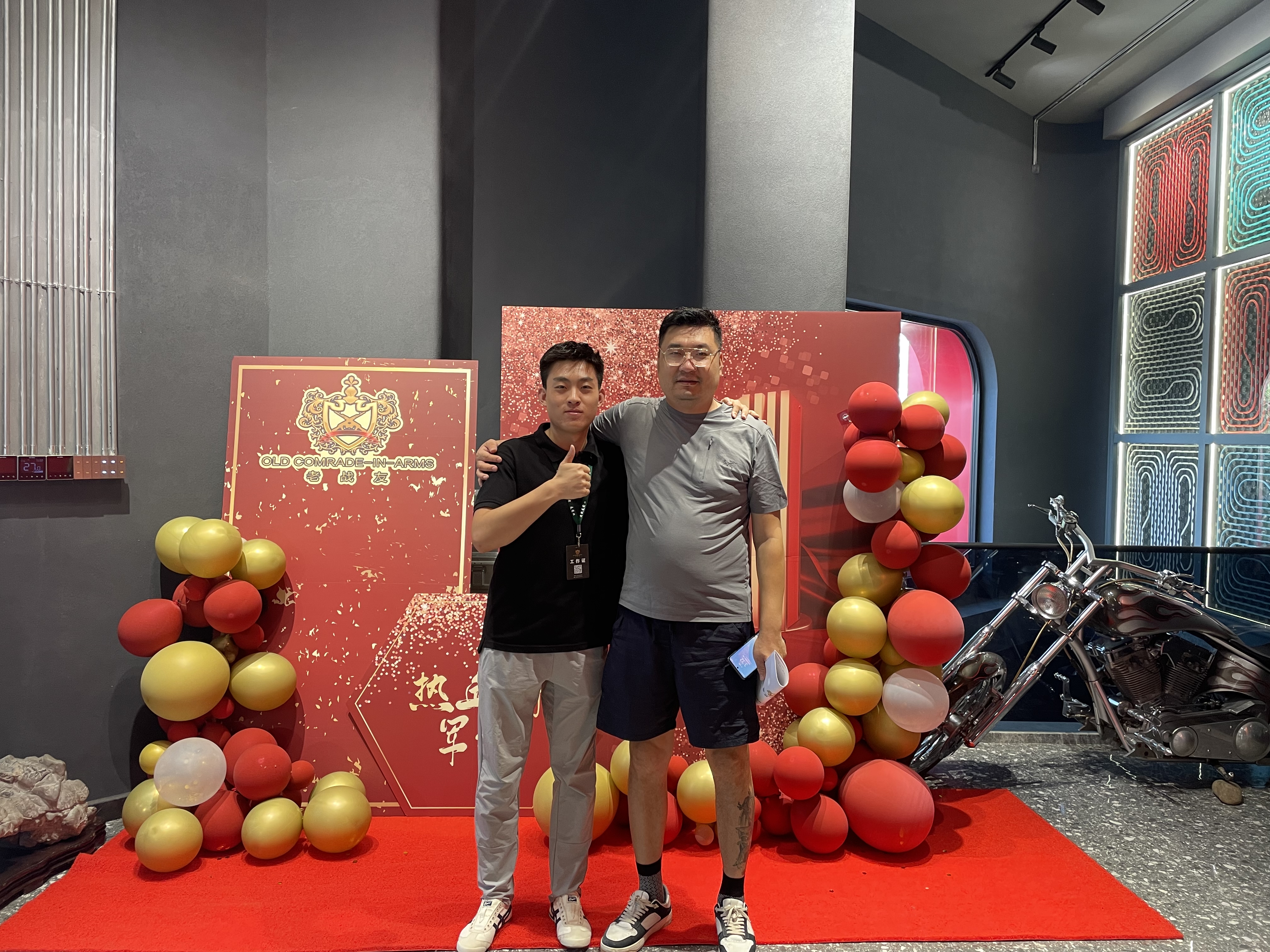 泉水潤澤園裝修：我選老戰(zhàn)友地?zé)?>
                                </div>
                            </div>
                            <div   id=